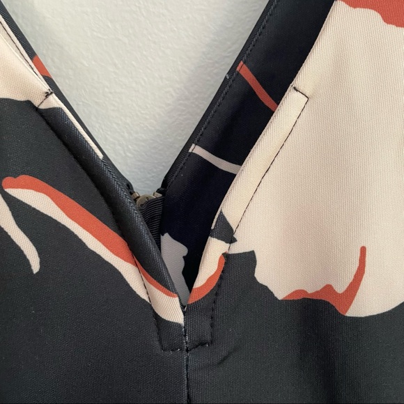 Anthropologie Amora dress Maeve scuba material large floral fit and flare size 6 - Picture 6 of 10